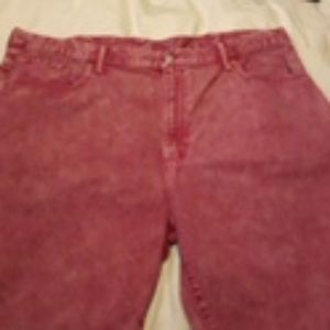 Pair of Levi's Stratus size 42 shorts